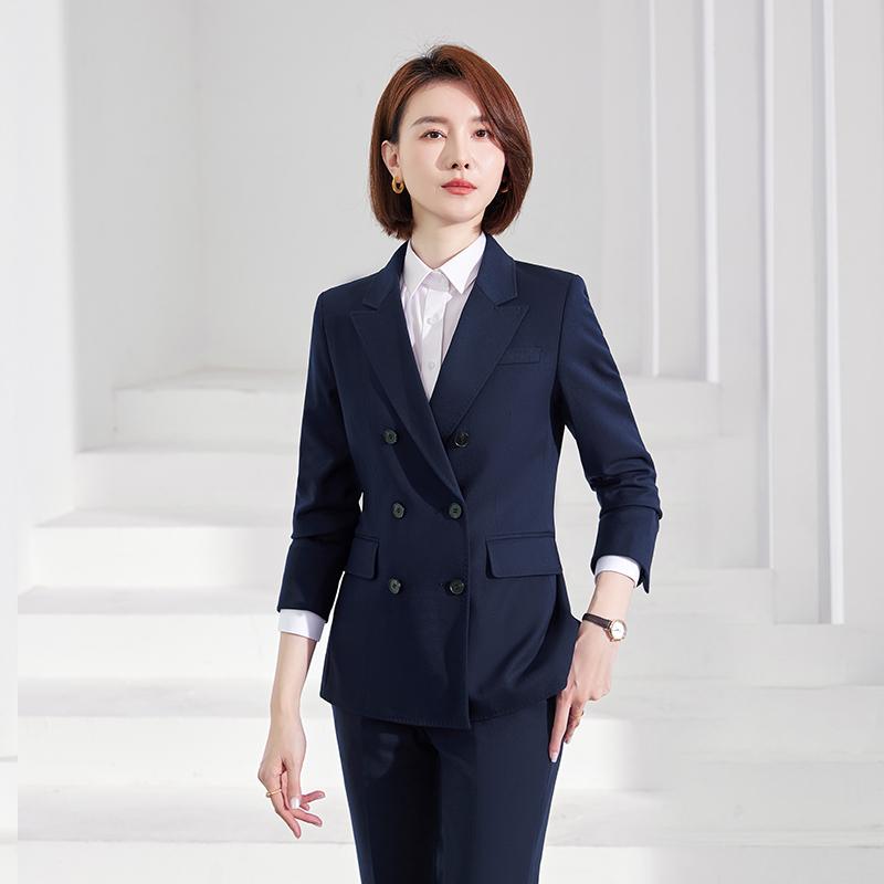 Women's Suit/gray