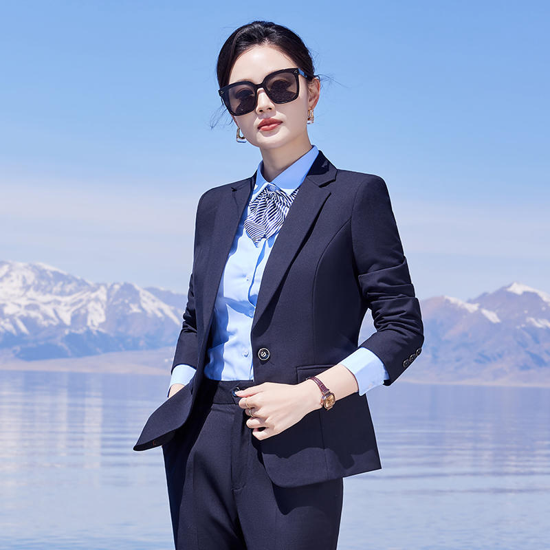 Women's Suit/navy Blue