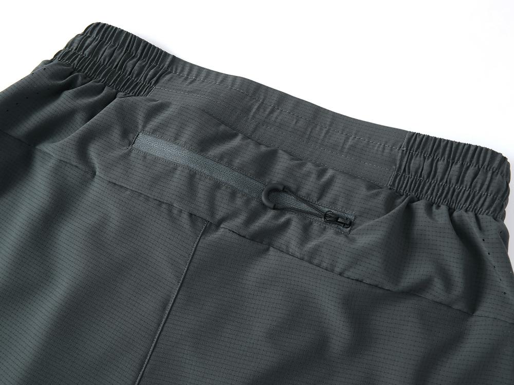 A6017- Hot Pressed Seamless Adhesive Shorts Pants Three Quarter Pants