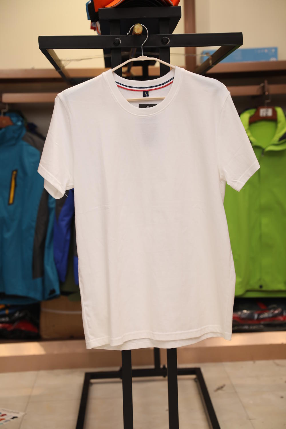 CVE01 Color Stripe Collar T-shirt Short Sleeved Round Neck