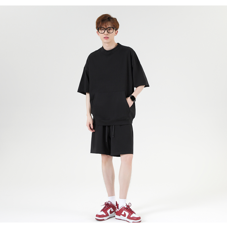 T051 275g Wide version with sweatshirt pocket T-shirt