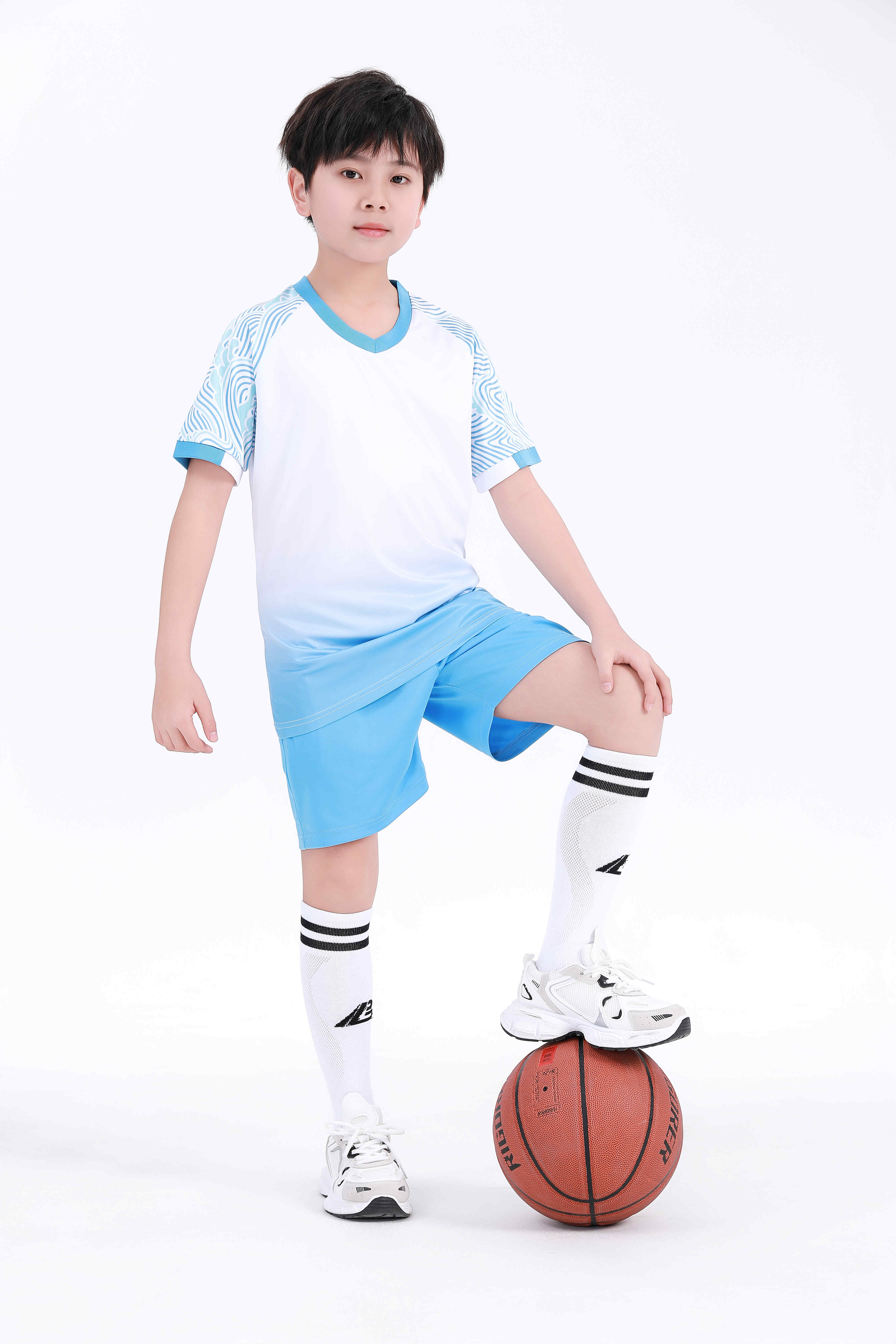 Gradient color football training suit for children GY6-0751