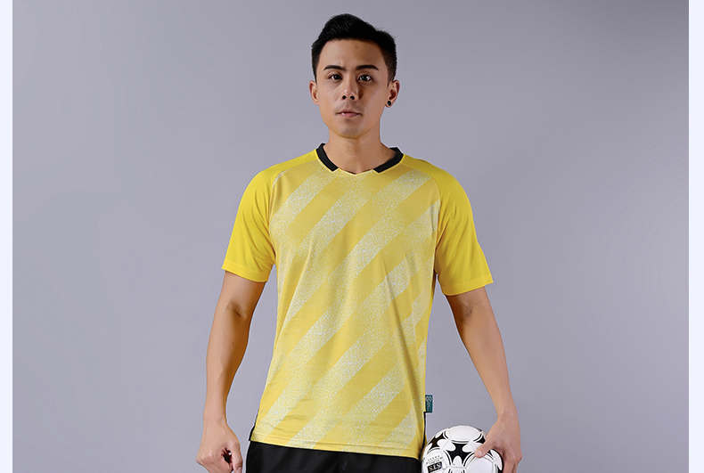 Colorful rhythmic sportswear football suit adult GM6-9113