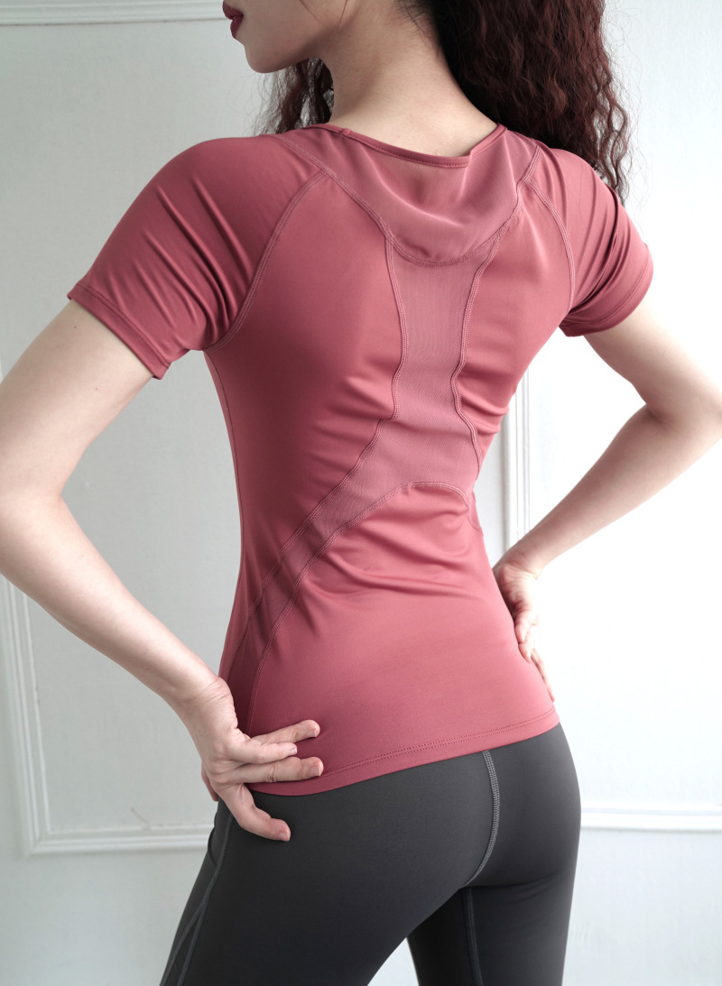 Lightweight, breathable, quick-drying sports short-sleeved yoga suit for women W18-DX-052