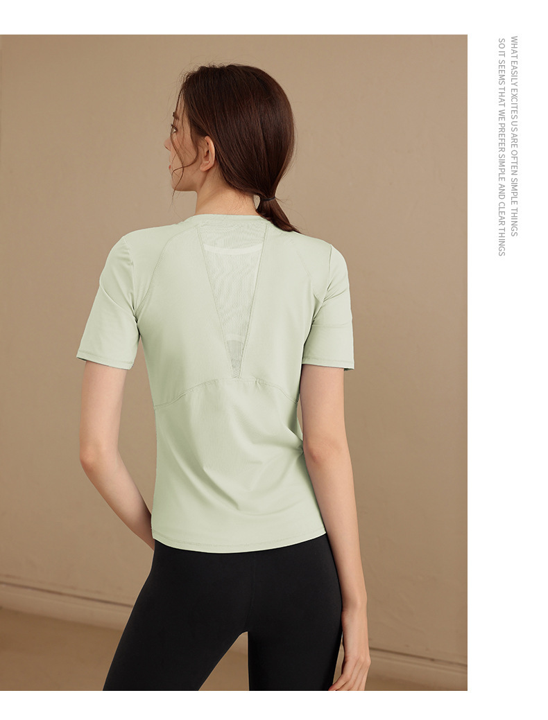 Quick-drying sports short-sleeved T-shirt for women in summer thin yoga wear W18-DX-068