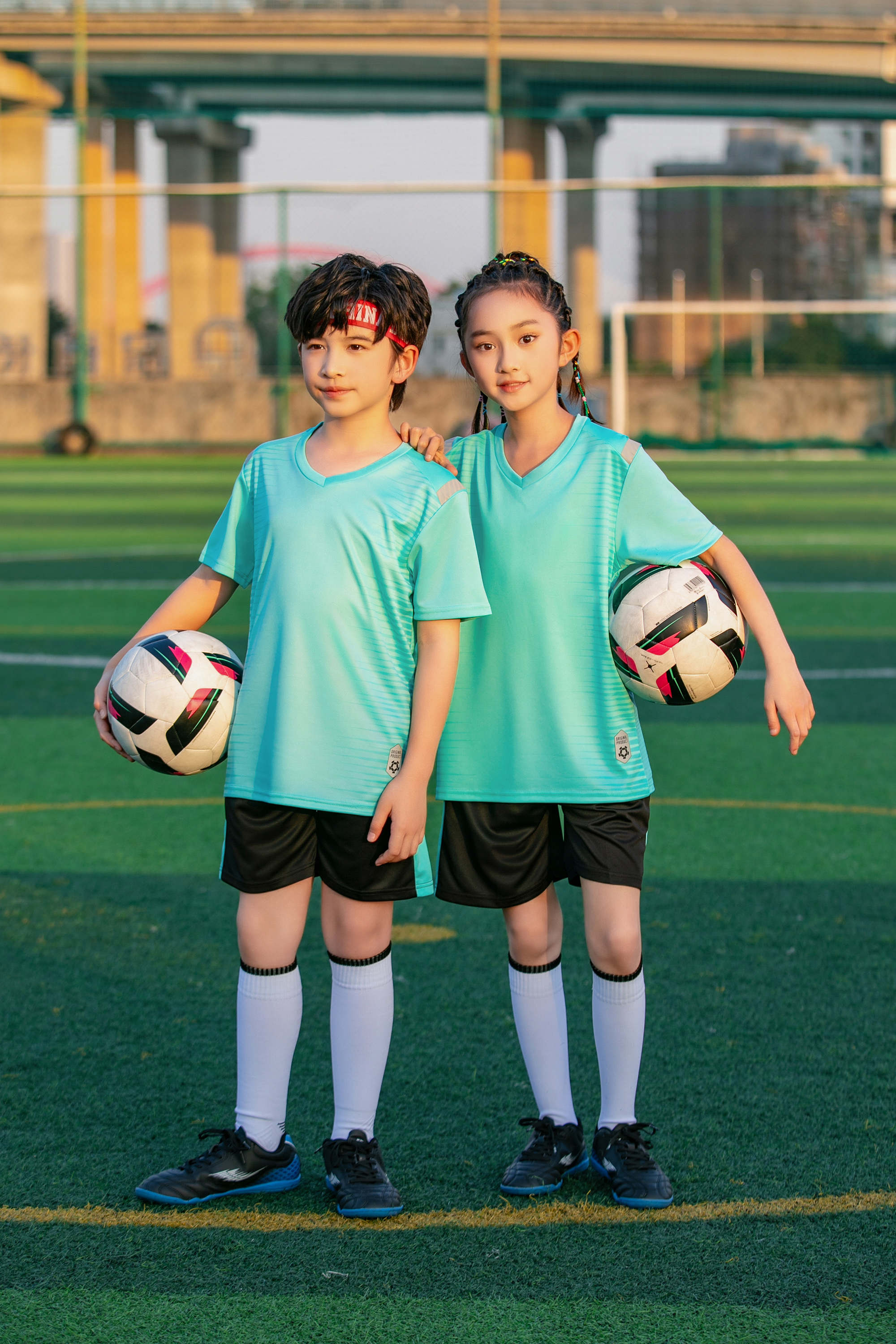 Moisture-absorbent and breathable color-blocked football training suit for children GR4-D8865