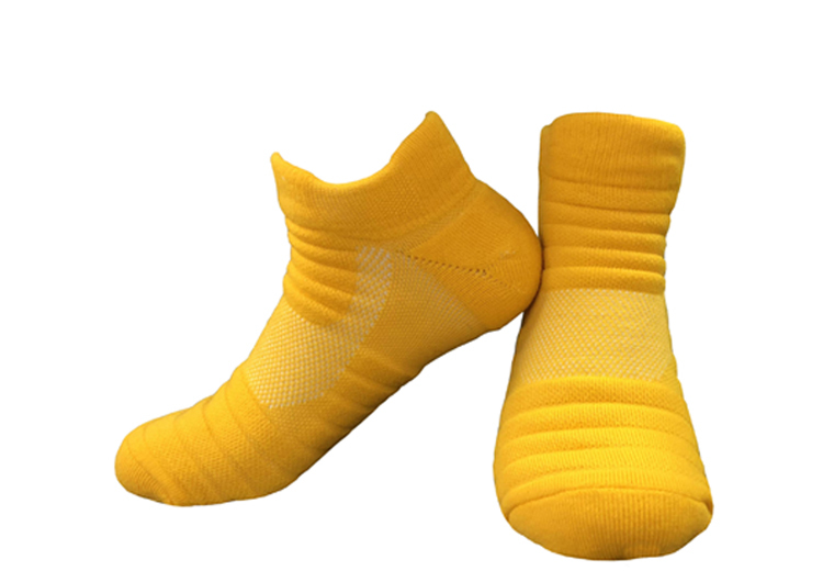 Low-top elite muscle basketball socks for adults GY9-JCB3001