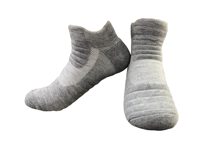 Low-top elite muscle basketball socks for adults GY9-JCB3001