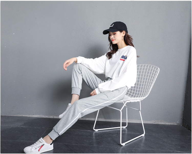 Thin side stripe loose sports casual trousers for women G32-842