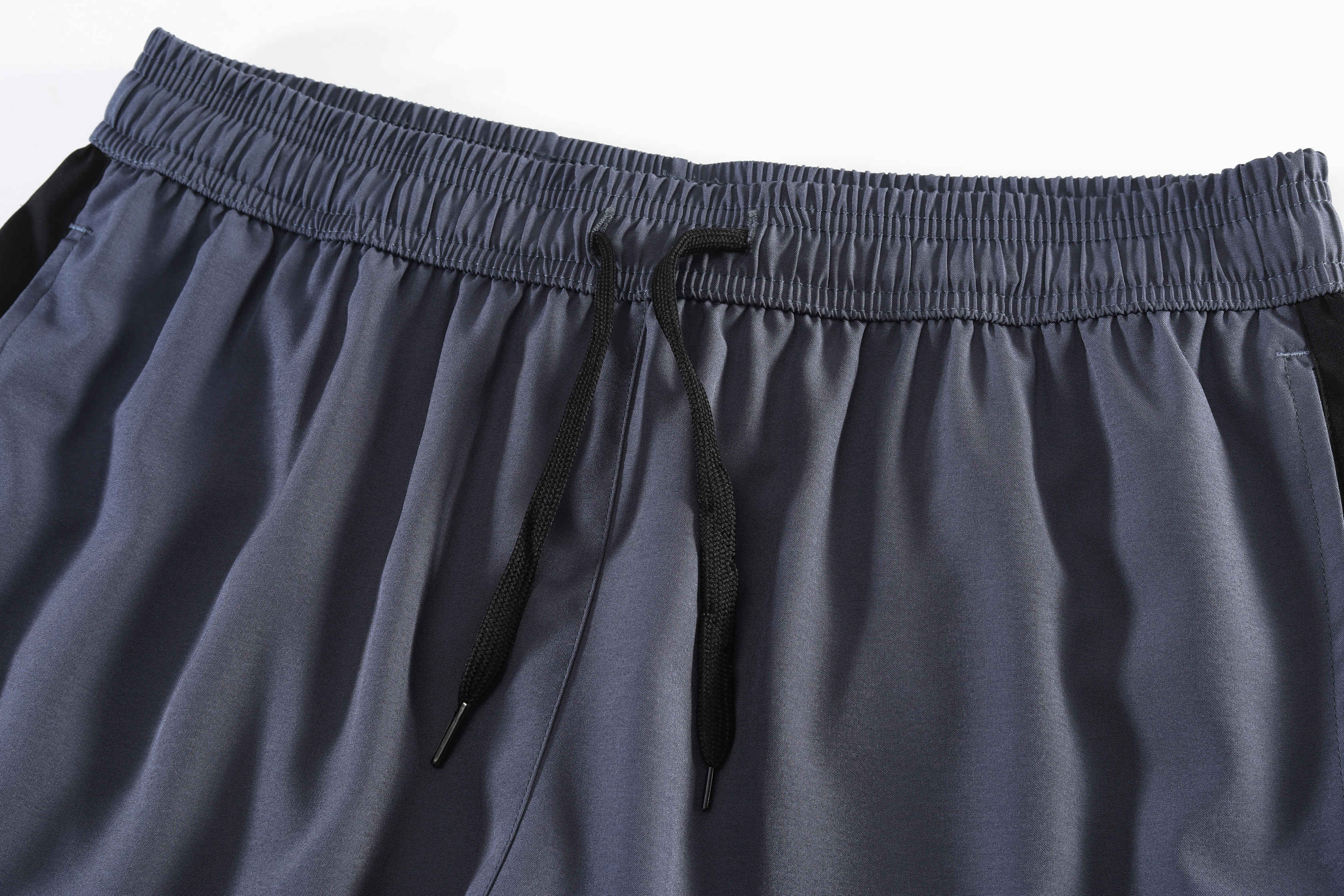 Breathable, comfortable and quick-drying sports shorts GY10-611