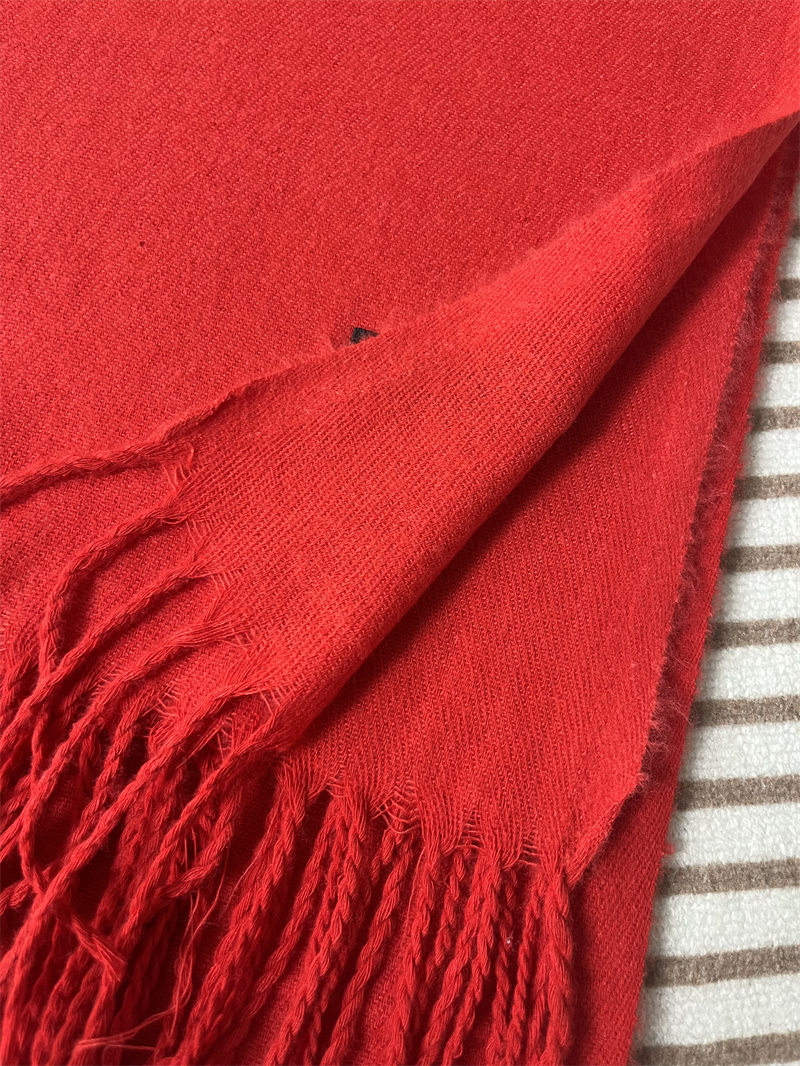 100g gold label small thorn red scarf H16-YC-022 gold label small thorn